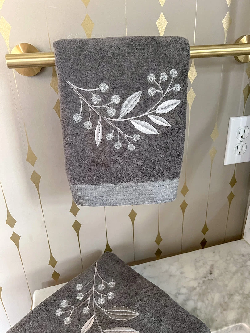 Inspire Me! Home Decor BATHROOM Granite Towel With Leaf & Vine Pattern (3 Sizes)