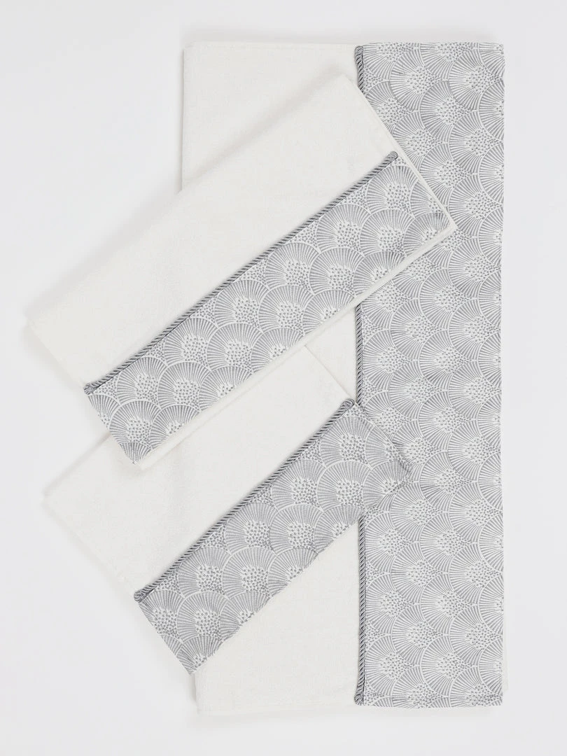 Inspire Me! Home Decor Decorative Shell Towel (2 Colors, 3 Styles)