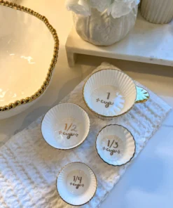 Inspire Me! Home Decor 4 Piece White With Gold Trim Measuring Cups