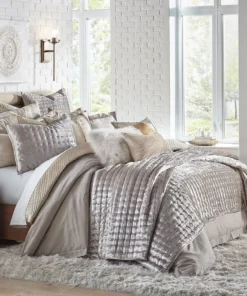 Cloud9d BEDDING Prato Beige Quilt Set (2 Sizes)