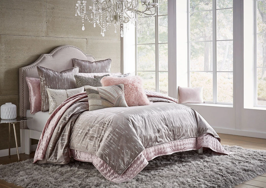 Cloud9d Zilar Grey Velvet Duvet (2 Sizes)