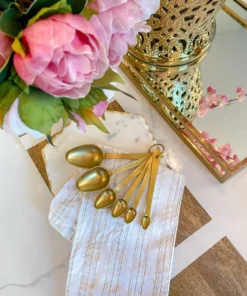 Inspire Me! Home Decor Gold Almond Shape Measuring Spoons