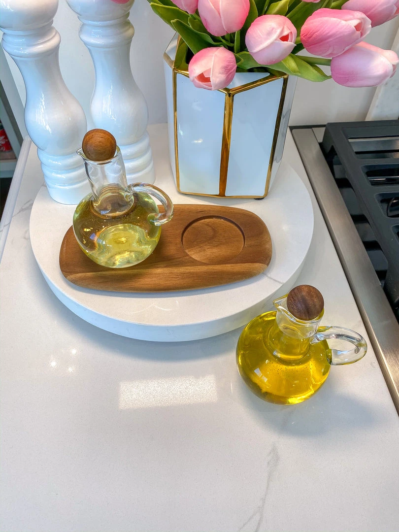 Inspire Me! Home Decor Oil & Vinegar Cruet Set W/ Acacia Tray