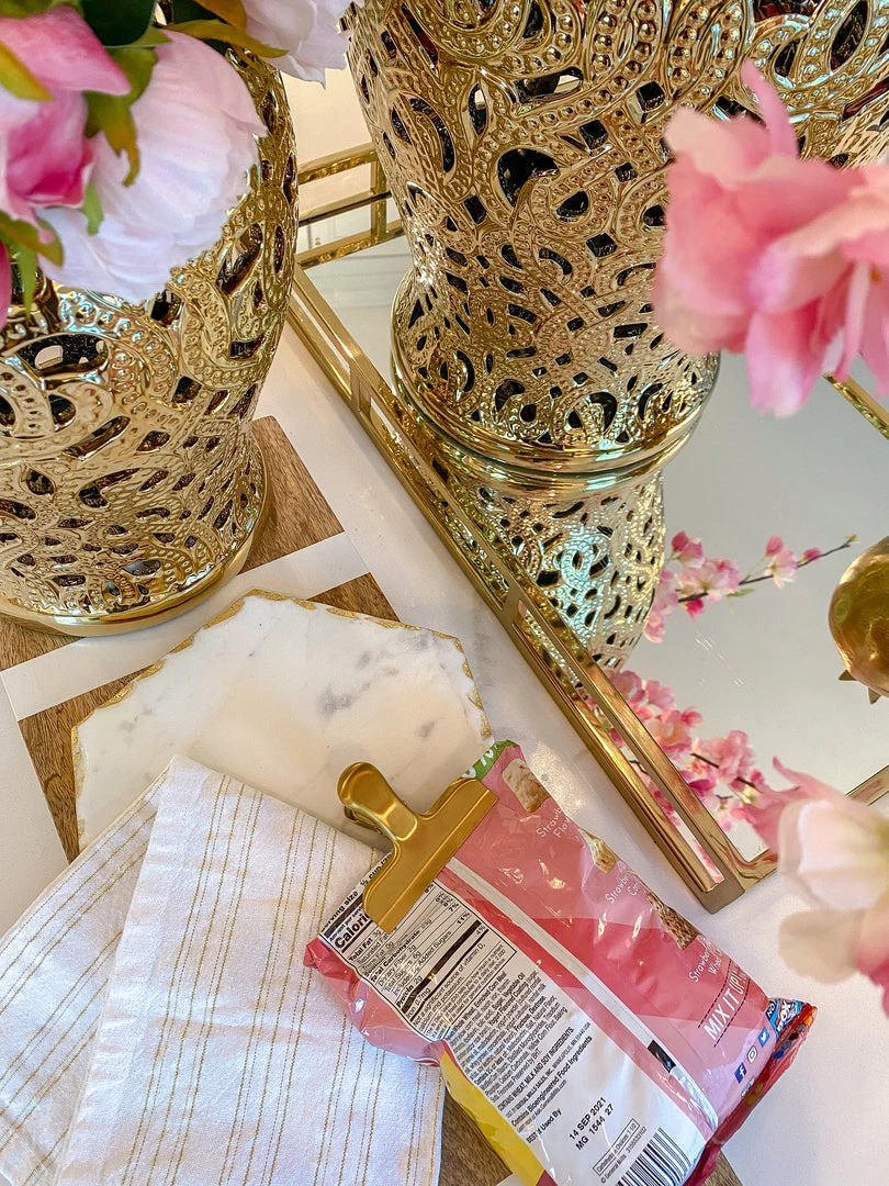 Inspire Me! Home Decor Gold Snack Clip