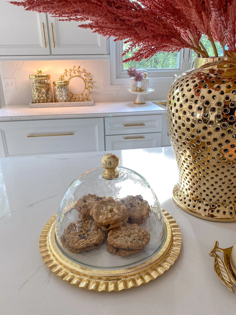 Inspire Me! Home Decor Gold Cake Dome With Ripple Edge (2 Colors)