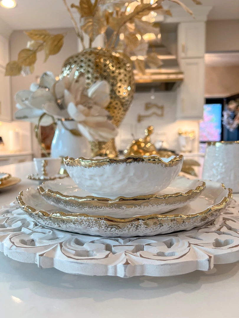 Inspire Me! Home Decor White And Gold Ombre Dinner Set