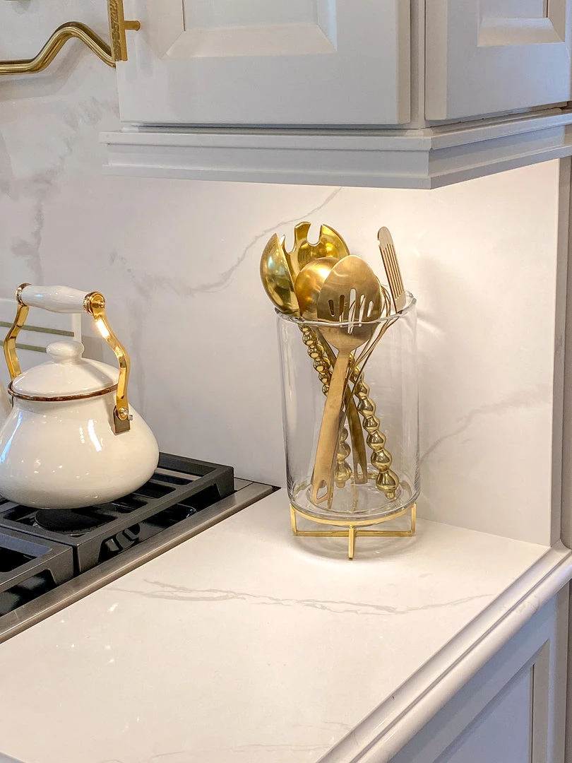 Inspire Me! Home Decor Glass Vase With Gold Base